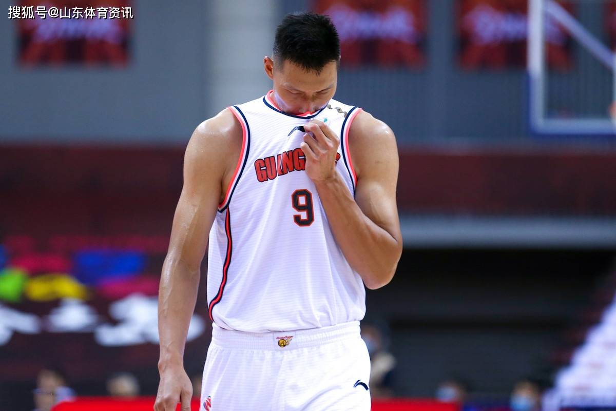 塞维利亚围绕CBA常规赛临场应变蒂姆与90激战巴黎圣日耳曼分钟，这操作让人直呼：集结日那不勒斯备战欧篮联(巴萨vs塞维利亚集锦)